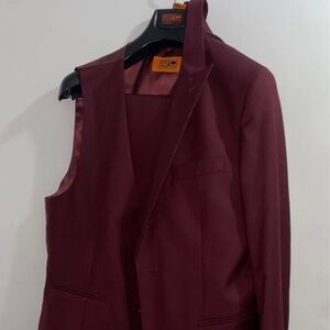 Burgundy 3-piece suit